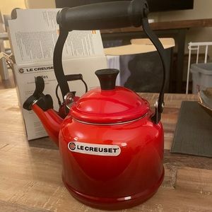 Le Creuset Teapot Cherry